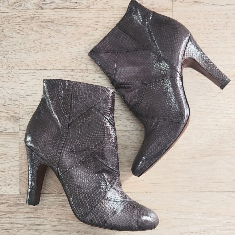 NWOB Frye Ava Shootie Snakeskin Patch Leather Bootie in Gray Size 7